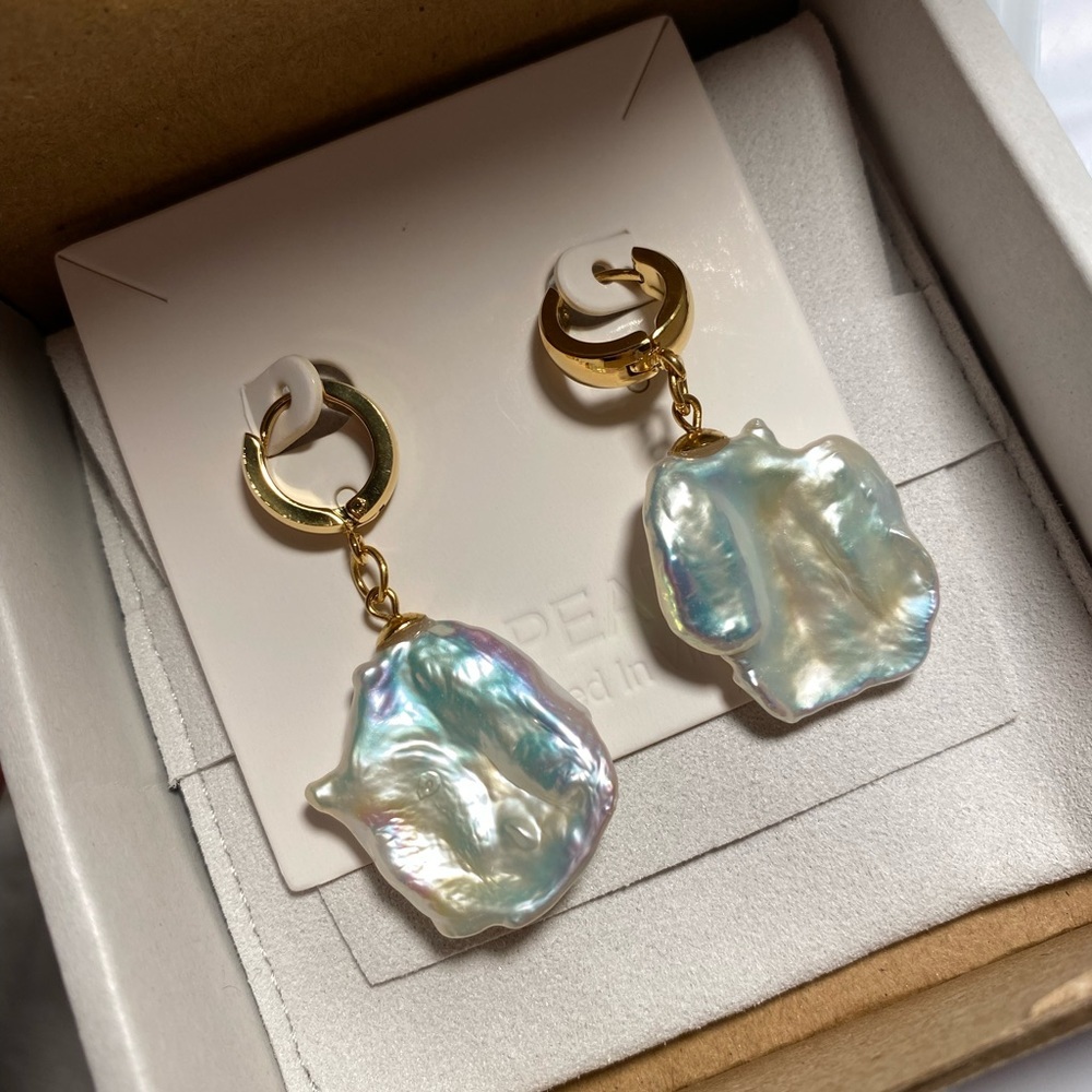 18kp huge keshi pearl earring hoop amazing luster